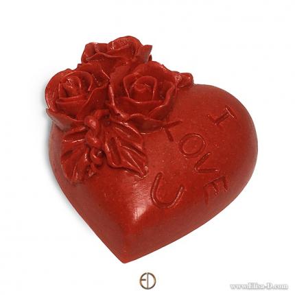 Coeur rouge sable et résine. Décoration artisanale, couleurs au choix, par Elisabeth DeCaprio
