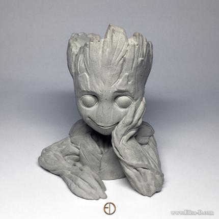Baby Grout en béton gris, décoration artisanale, par Elisabeth DeCaprio